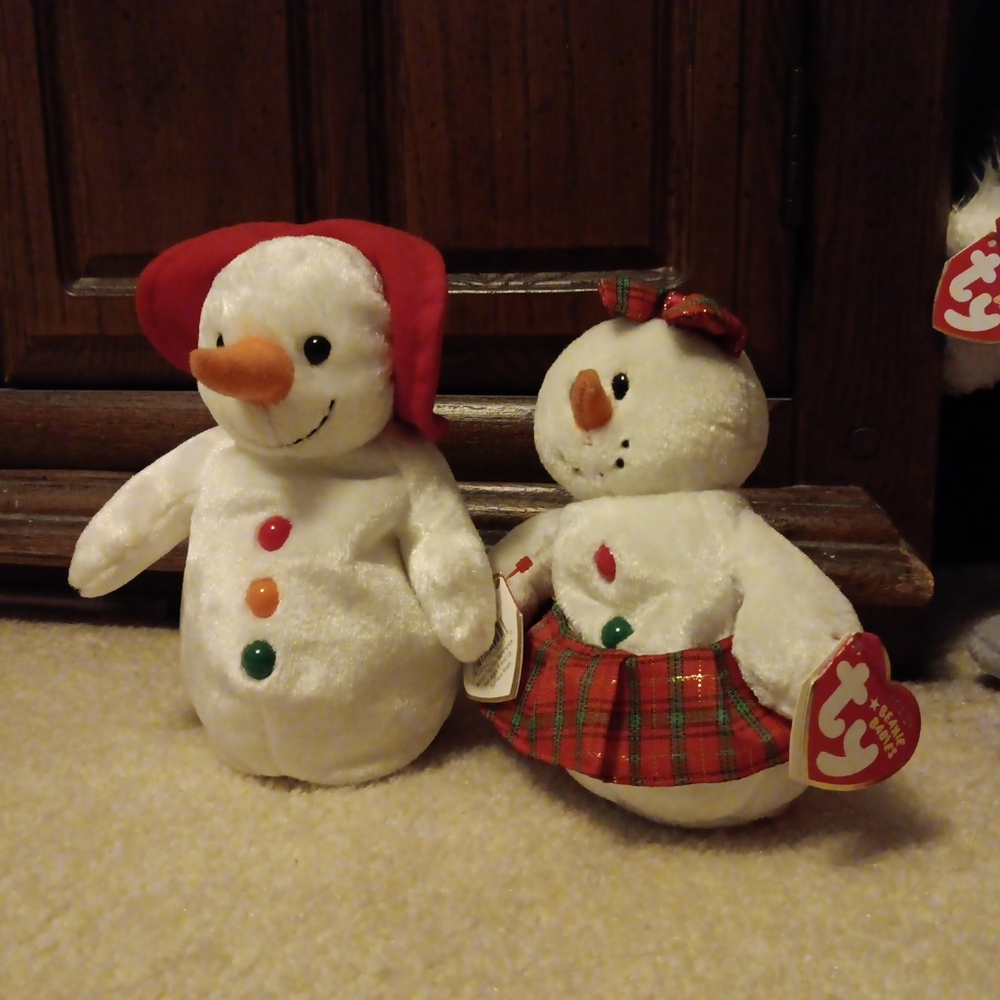 Male and female Christmas Beanie Babies